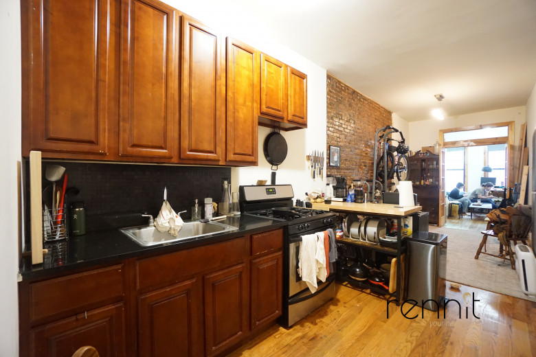 319 Jefferson St, Apt 1R Image 13
