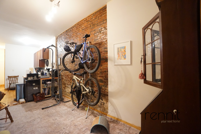 319 Jefferson St, Apt 1R Image 21
