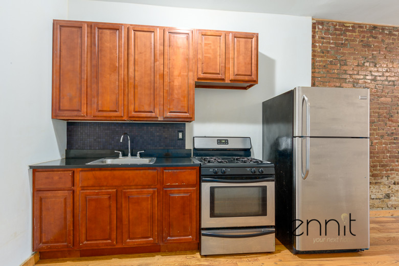 319 Jefferson St, Apt 1R Image 4