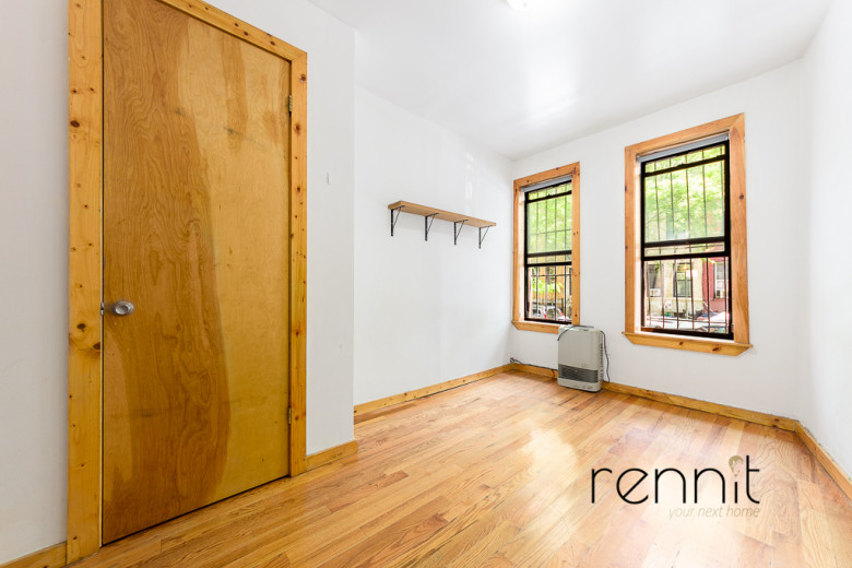 319 Jefferson St, Apt 1R Image 5