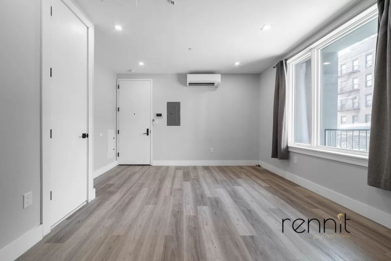 1565 New York Ave, Apt 1A Image 2