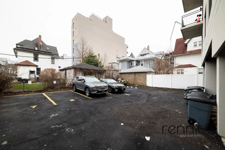 1565 New York Ave, Apt 1A Image 9