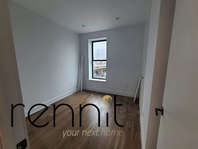 122 29th St, Apt 5 Image 2