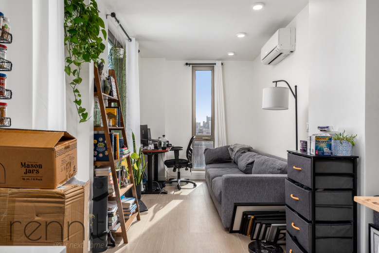 33 Little Nassau St, Apt 907 Image 4