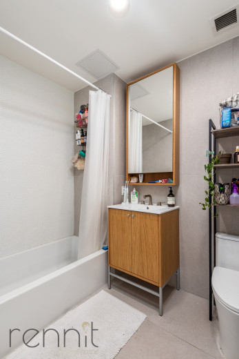 33 Little Nassau St, Apt 907 Image 7