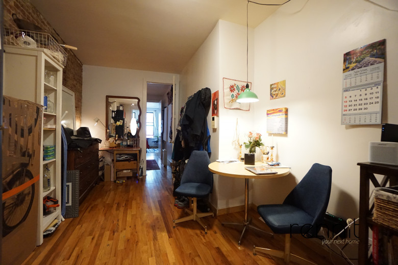 420 Melrose St, Apt 1R Image 10
