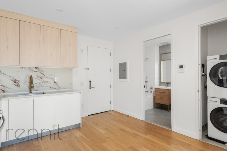 375 Dean St, Apt 412 Image 4