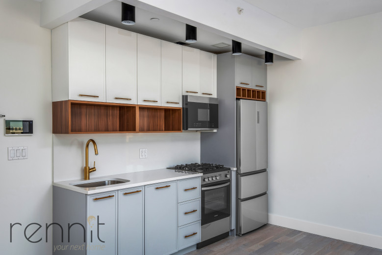 933 Rogers Ave, Apt 5E Image 3