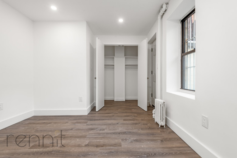 320 Throop Ave, Apt 1 Image 10