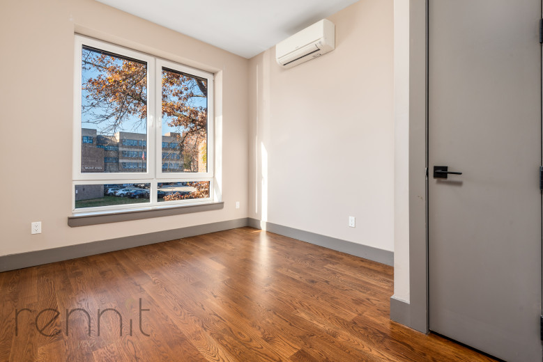 209 Troy Ave, Apt 2A Image 11