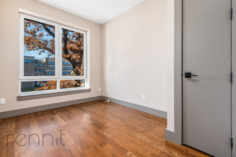 209 Troy Ave, Apt 2A Image 6