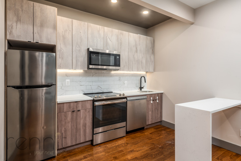 209 Troy Ave, Apt 2A Image 9