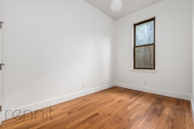 377 Manhattan Ave, Apt 1L Image 10