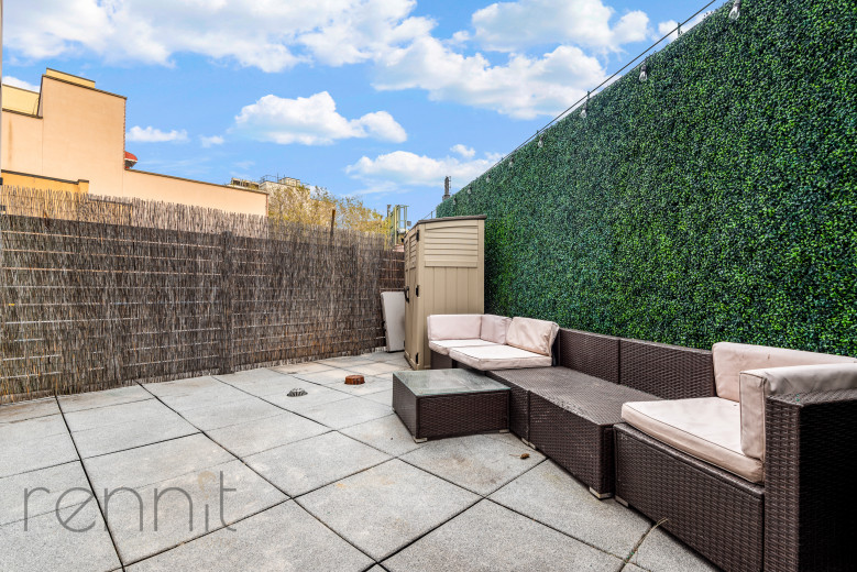 100 Suydam St, Apt 2B Image 1