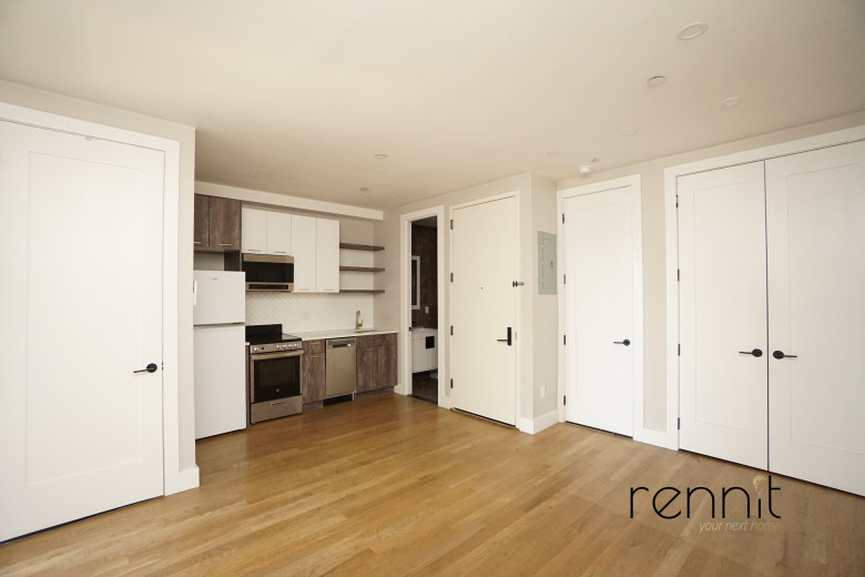 762 East 32nd St, Apt 3A Image 14