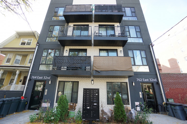 762 East 32nd St, Apt 3A Image 21