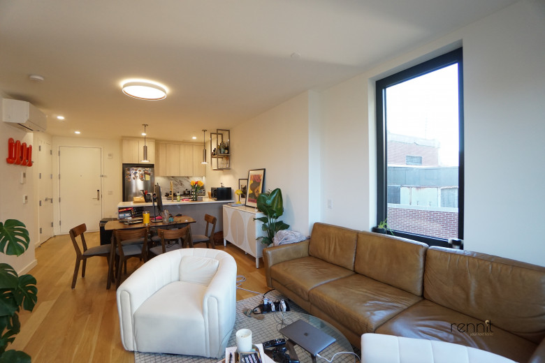 375 Dean St, Apt 505 Image 2
