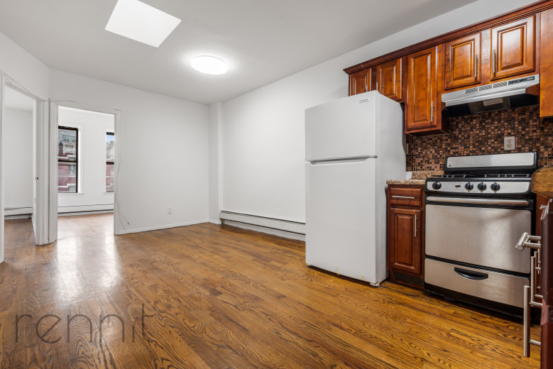 851 Lafayette Ave, Apt 4 Image 4