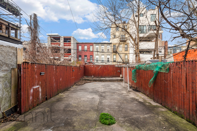 851 Lafayette Ave, Apt 1 Image 1