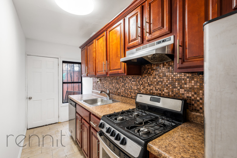 851 Lafayette Ave, Apt 1 Image 2