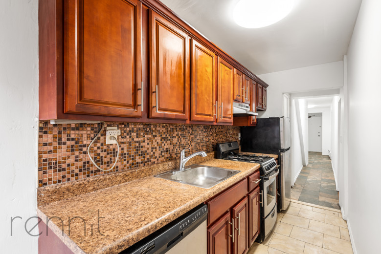 851 Lafayette Ave, Apt 1 Image 5
