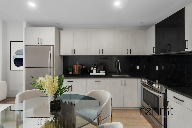 2039 Ocean Ave, Apt 705 Image 3