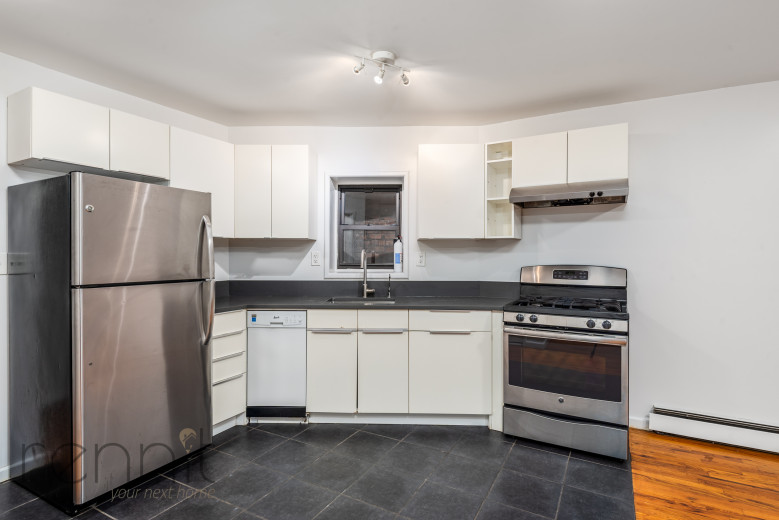 351 Vernon Ave, Apt 1 Image 5