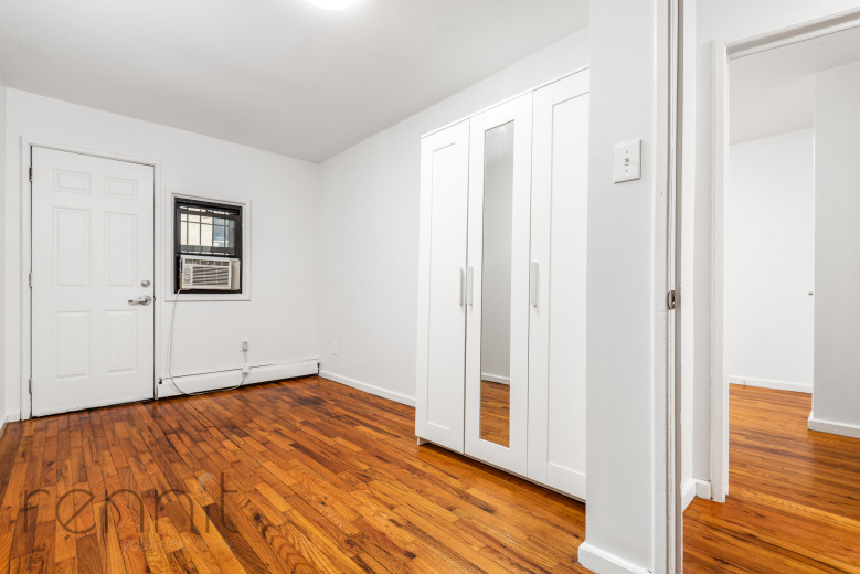 351 Vernon Ave, Apt 1 Image 8