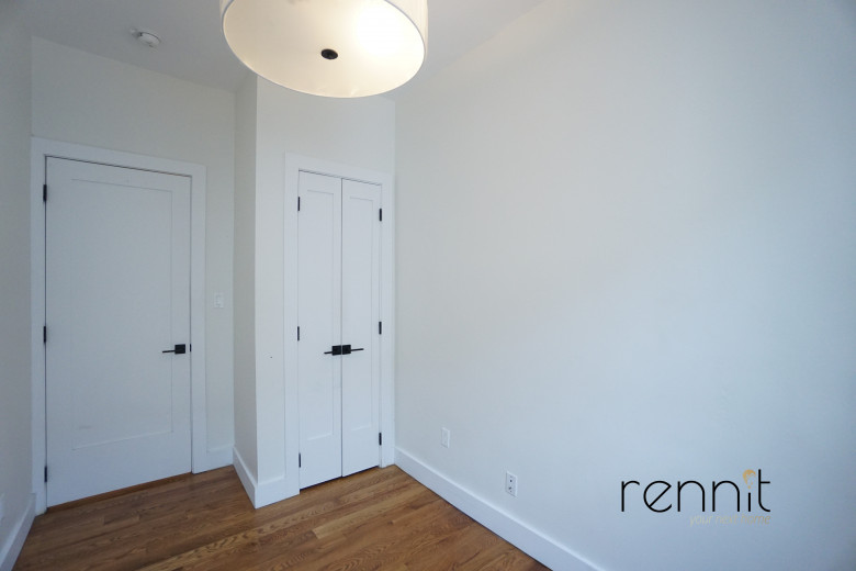 2584 Bedford Ave, Apt 2B Image 6