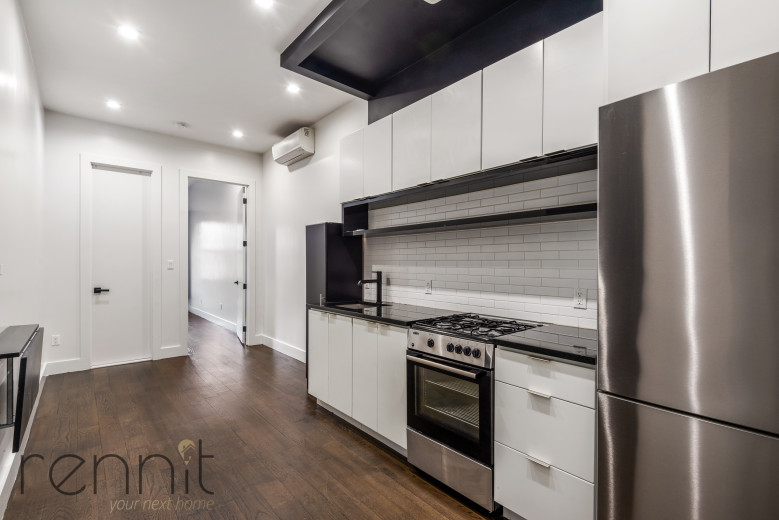 241 Devoe St, Apt 3L Image 1
