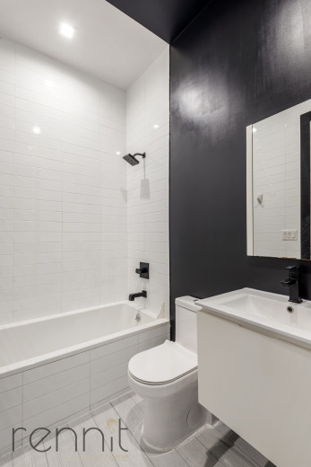 241 Devoe St, Apt 3L Image 5