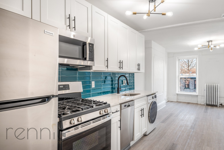 798 Lafayette Ave, Apt 3 Image 1
