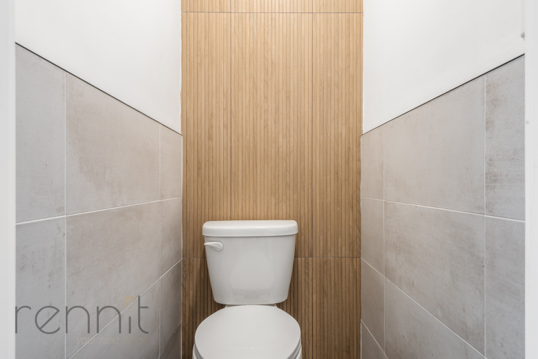 798 Lafayette Ave, Apt 3 Image 10
