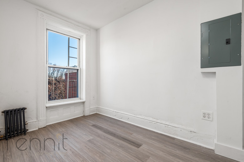 798 Lafayette Ave, Apt 3 Image 11