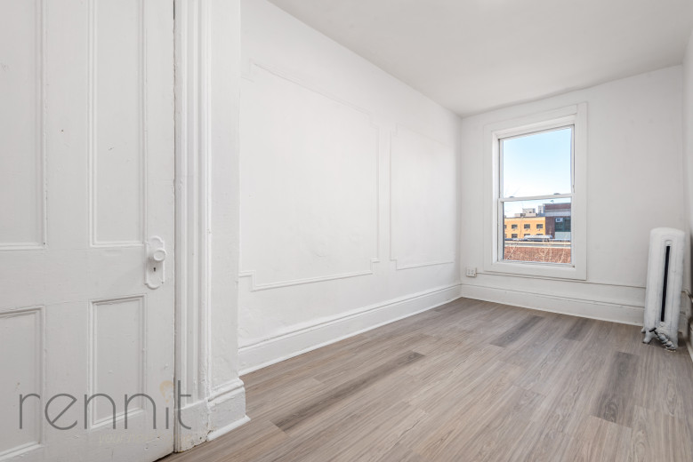 798 Lafayette Ave, Apt 3 Image 12