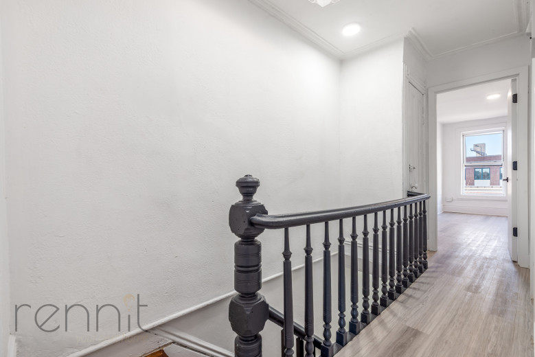798 Lafayette Ave, Apt 3 Image 6