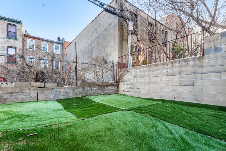 798 Lafayette Ave, Apt Garden-level Image 11