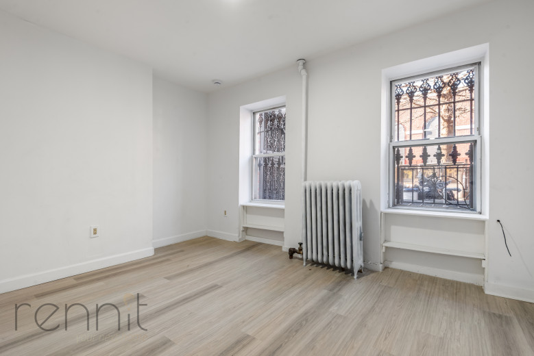 798 Lafayette Ave, Apt Garden-level Image 10