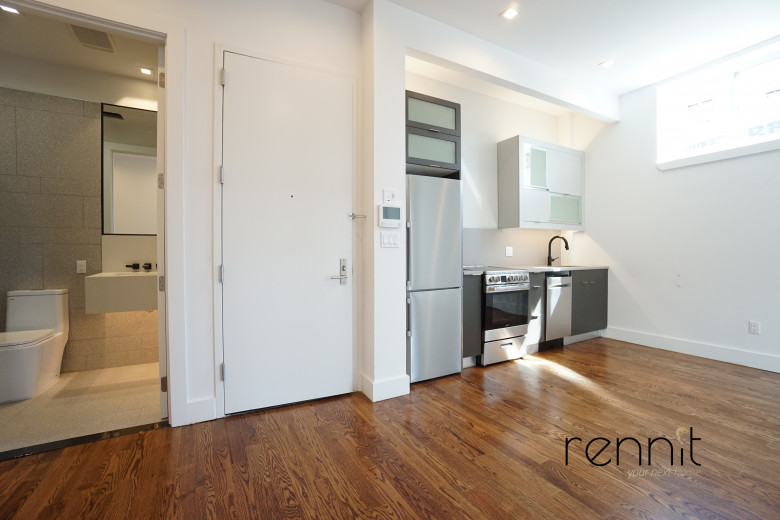 141 Metropolitan Ave, Apt 3A Image 13