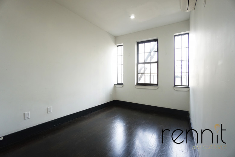 241 Devoe St, Apt 2L Image 8