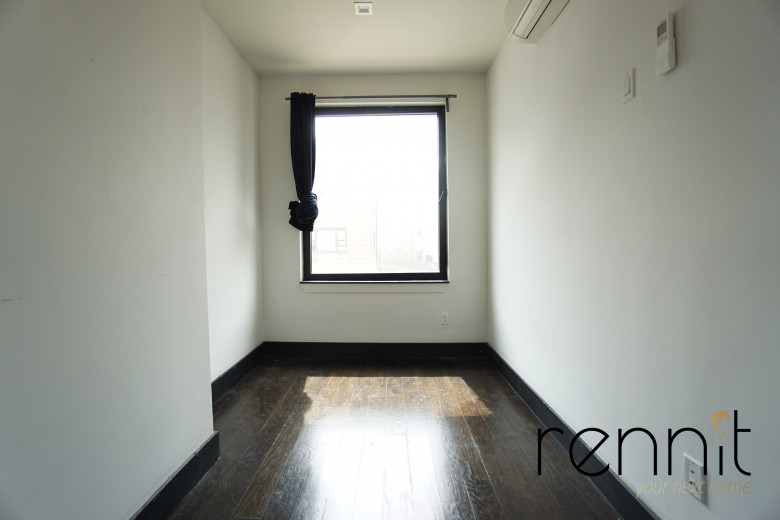 241 Devoe St, Apt 2L Image 12