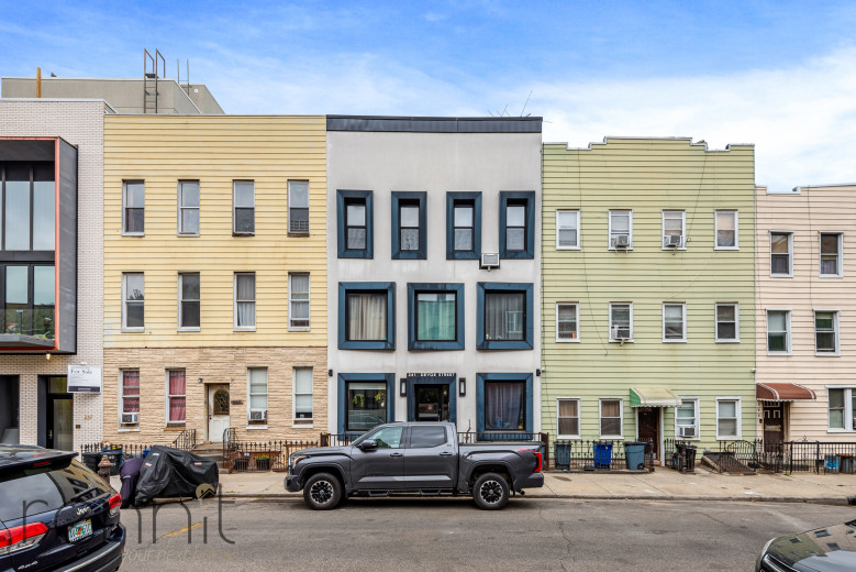 241 Devoe St, Apt 2L Image 17