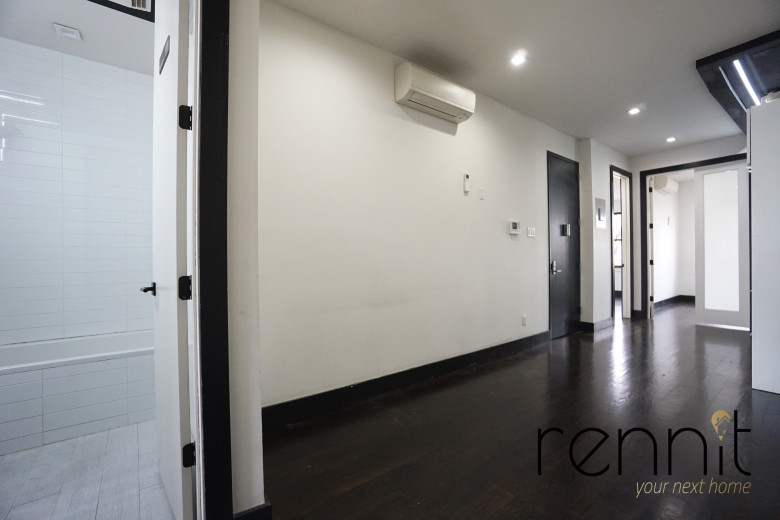 241 Devoe St, Apt 2L Image 4