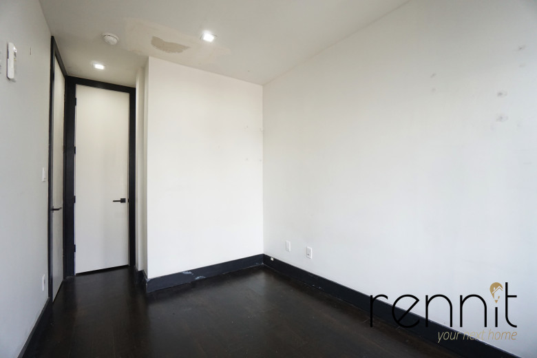 241 Devoe St, Apt 2L Image 7