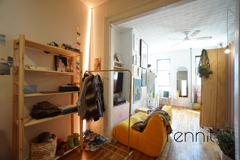 114 Walton St, Apt 6 Image 9