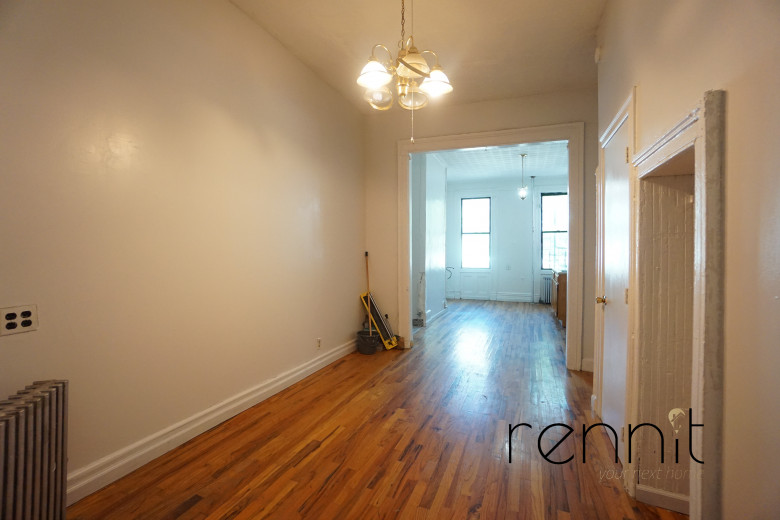 114 Walton St, Apt 6 Image 4