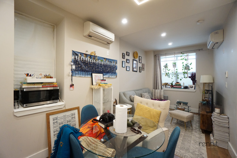 593 Rutland Rd, Apt 1R Image 25