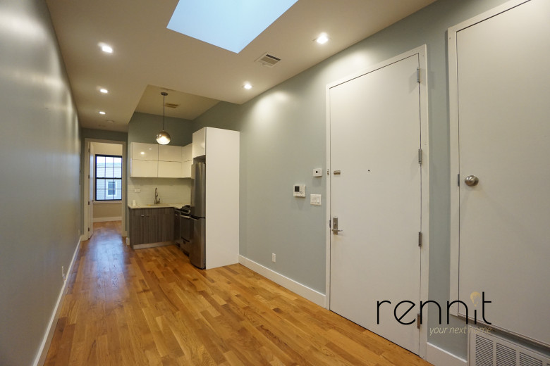 377 Manhattan Ave, Apt 3L Image 6