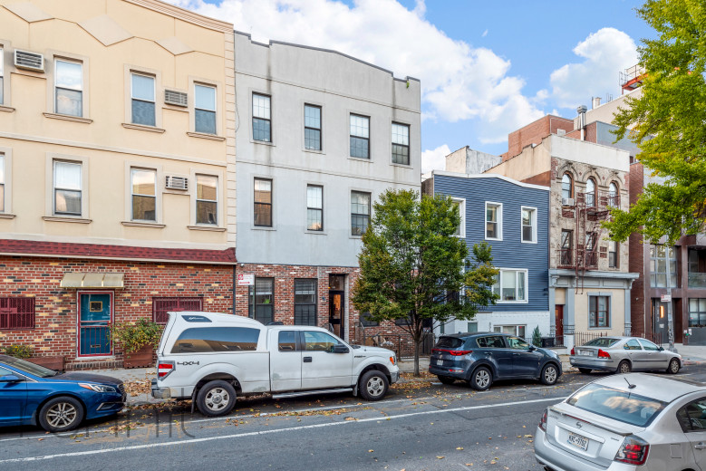 377 Manhattan Ave, Apt 3L Image 11