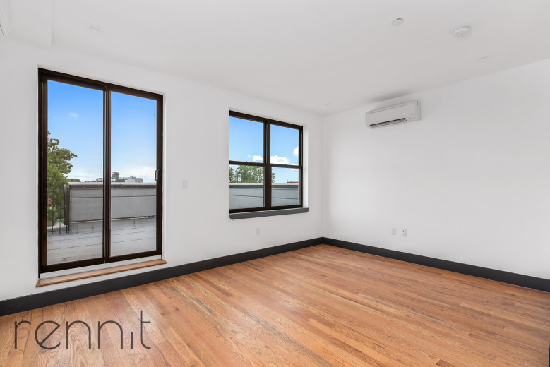 221 Martense St, Apt 5 Image 5